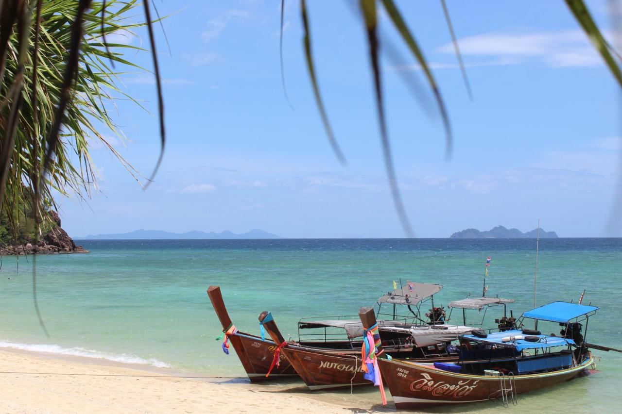 Koh Ngai Paradise Beach Экстерьер фото